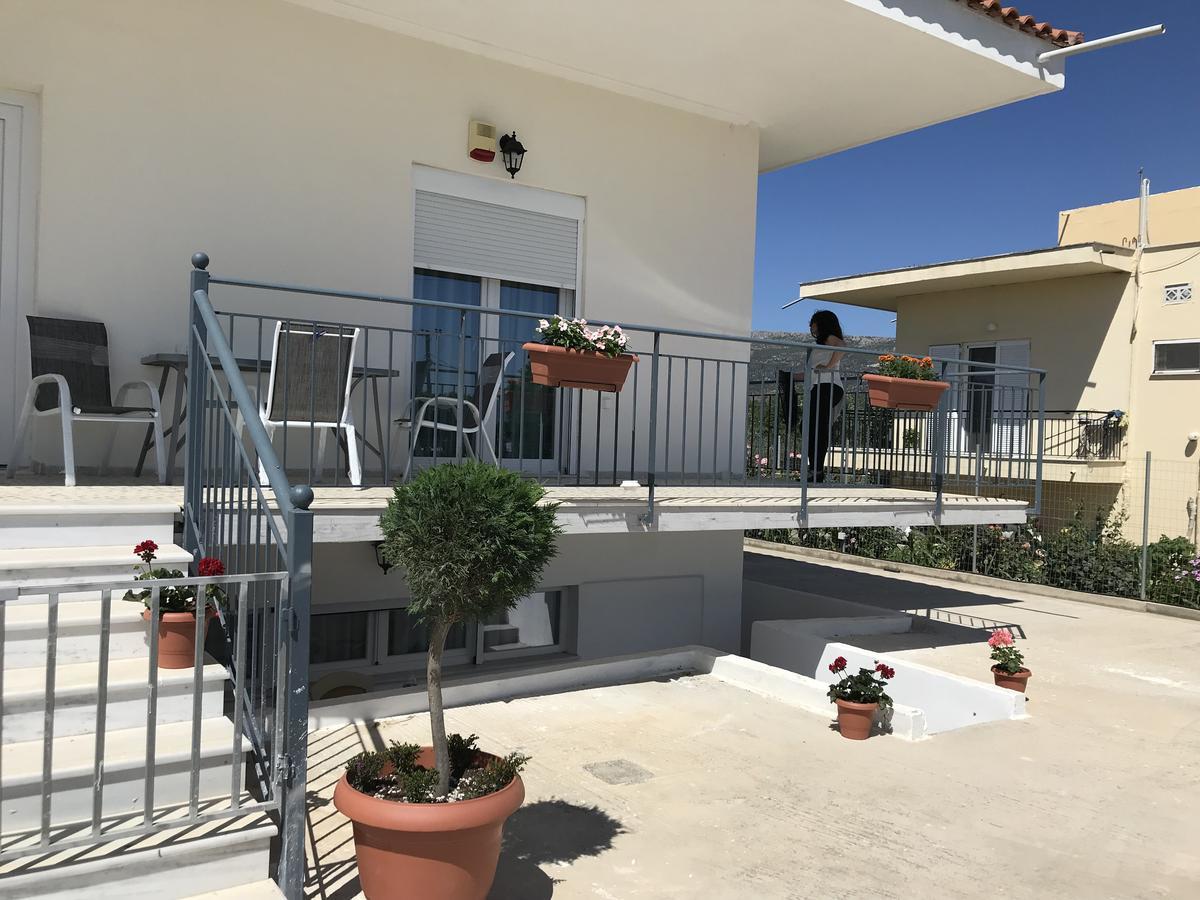 Villa Filoxenia Amarynthos Exterior photo